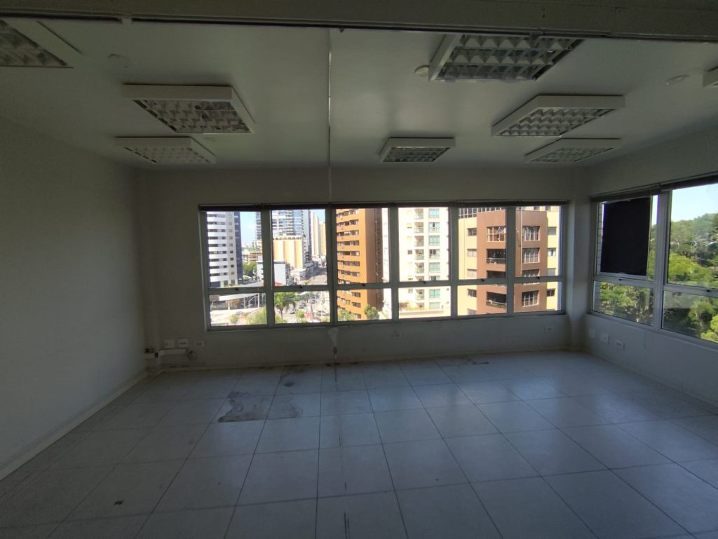 Conjunto comercial – andar inteiro