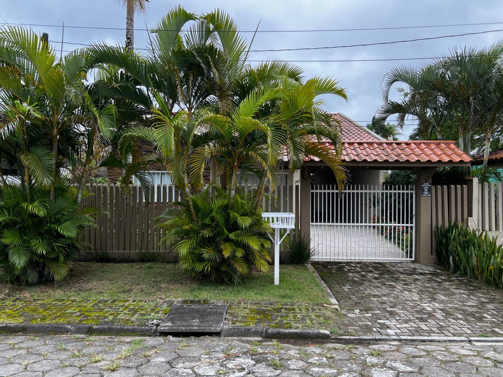 Linda Casa em Betaras