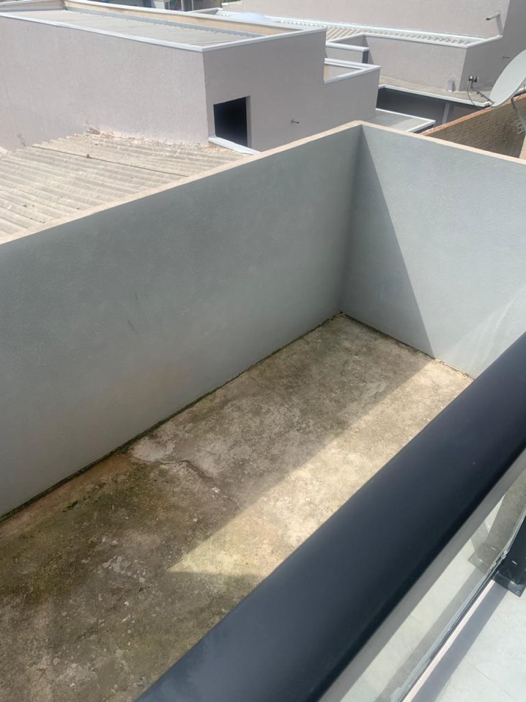 Sobrado 4 quartos Pronto pra morar